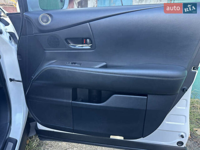 Білий Лексус РХ, об'ємом двигуна 3.46 л та пробігом 167 тис. км за 23500 $, фото 9 на Automoto.ua