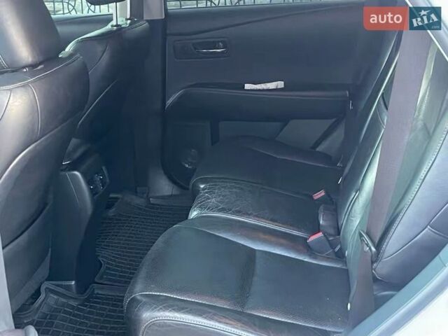 Белый Лексус РХ, объемом двигателя 3.46 л и пробегом 162 тыс. км за 19000 $, фото 12 на Automoto.ua