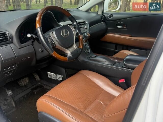 Белый Лексус РХ, объемом двигателя 3.46 л и пробегом 230 тыс. км за 19000 $, фото 14 на Automoto.ua