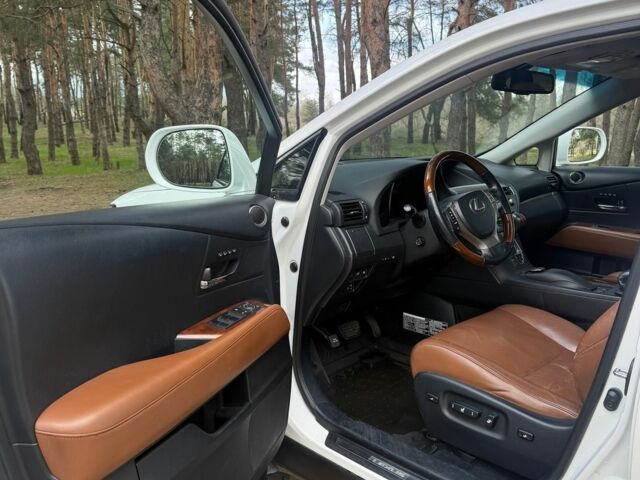 Білий Лексус РХ, об'ємом двигуна 3.46 л та пробігом 230 тис. км за 19000 $, фото 6 на Automoto.ua