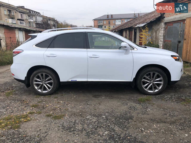 Белый Лексус РХ, объемом двигателя 3.5 л и пробегом 154 тыс. км за 27000 $, фото 1 на Automoto.ua