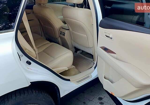 Белый Лексус РХ, объемом двигателя 3.5 л и пробегом 193 тыс. км за 21900 $, фото 33 на Automoto.ua