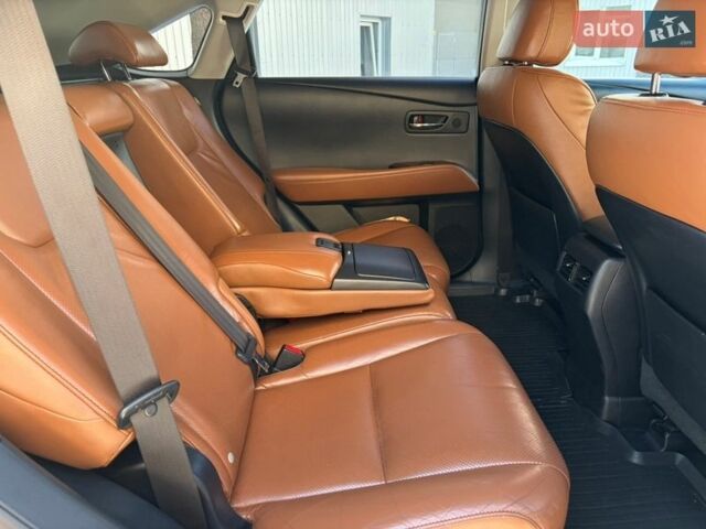 Белый Лексус РХ, объемом двигателя 3.46 л и пробегом 278 тыс. км за 21400 $, фото 12 на Automoto.ua