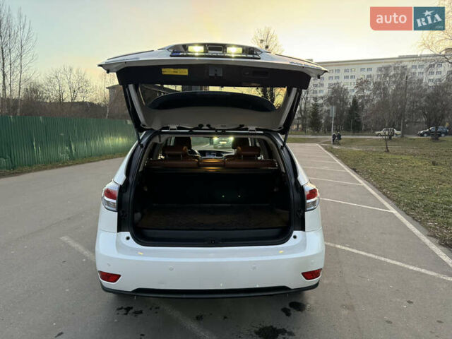 Белый Лексус РХ, объемом двигателя 3.46 л и пробегом 266 тыс. км за 21500 $, фото 29 на Automoto.ua