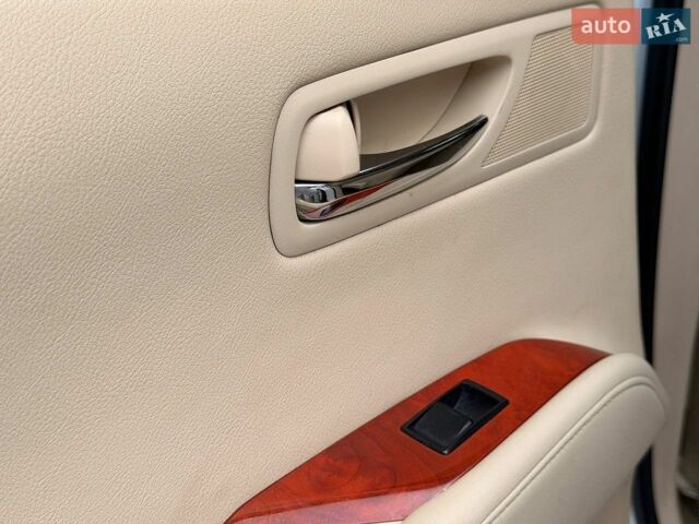 Білий Лексус РХ, об'ємом двигуна 3.46 л та пробігом 167 тис. км за 15999 $, фото 25 на Automoto.ua