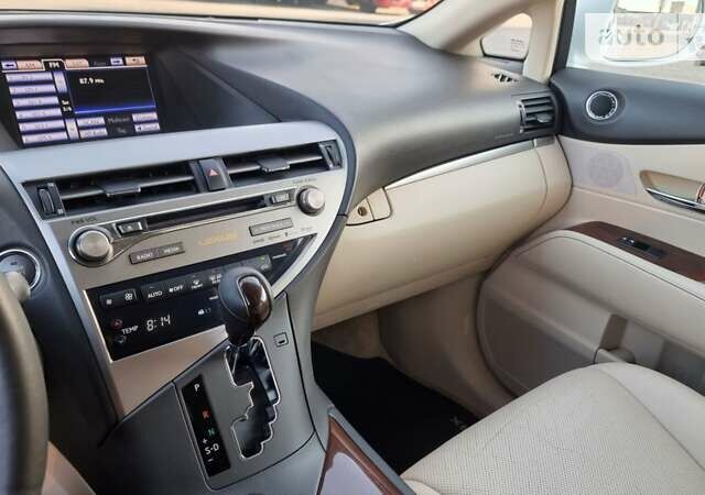 Білий Лексус РХ, об'ємом двигуна 3.5 л та пробігом 193 тис. км за 20000 $, фото 40 на Automoto.ua