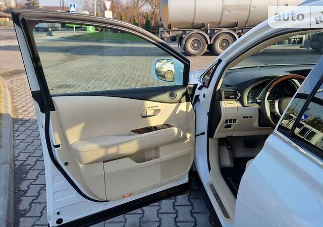 Білий Лексус РХ, об'ємом двигуна 3.5 л та пробігом 193 тис. км за 20000 $, фото 43 на Automoto.ua