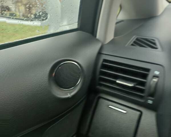 Белый Лексус РХ, объемом двигателя 3.5 л и пробегом 180 тыс. км за 21500 $, фото 11 на Automoto.ua