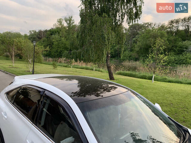 Белый Лексус РХ, объемом двигателя 3.46 л и пробегом 77 тыс. км за 27000 $, фото 8 на Automoto.ua