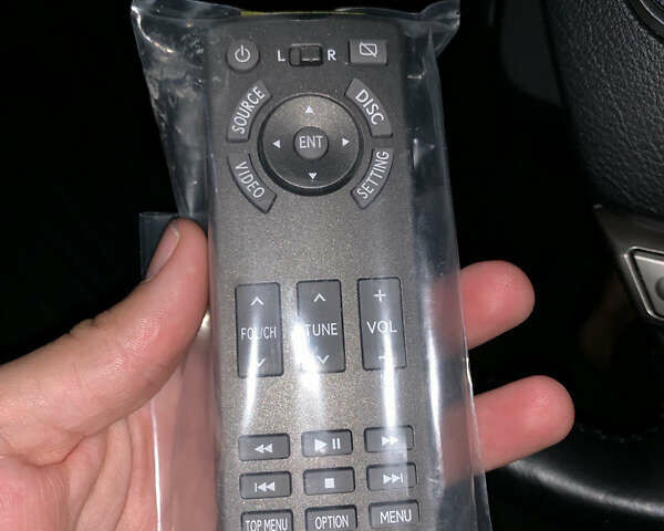 Белый Лексус РХ, объемом двигателя 3.46 л и пробегом 77 тыс. км за 27000 $, фото 21 на Automoto.ua