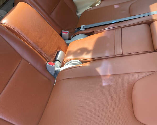 Білий Лексус РХ, об'ємом двигуна 3.46 л та пробігом 210 тис. км за 18900 $, фото 25 на Automoto.ua