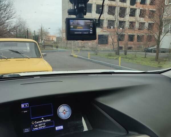 Белый Лексус РХ, объемом двигателя 3.5 л и пробегом 180 тыс. км за 21500 $, фото 9 на Automoto.ua