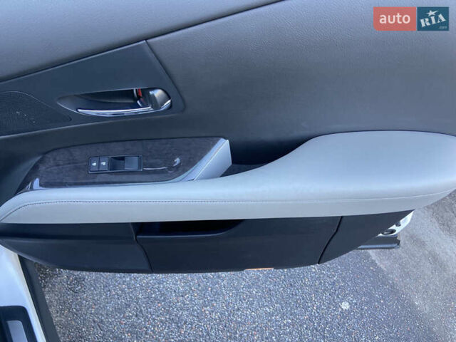 Белый Лексус РХ, объемом двигателя 3.46 л и пробегом 169 тыс. км за 19400 $, фото 23 на Automoto.ua