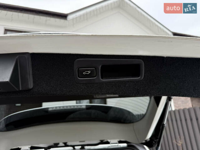 Білий Лексус РХ, об'ємом двигуна 3.46 л та пробігом 137 тис. км за 22999 $, фото 22 на Automoto.ua