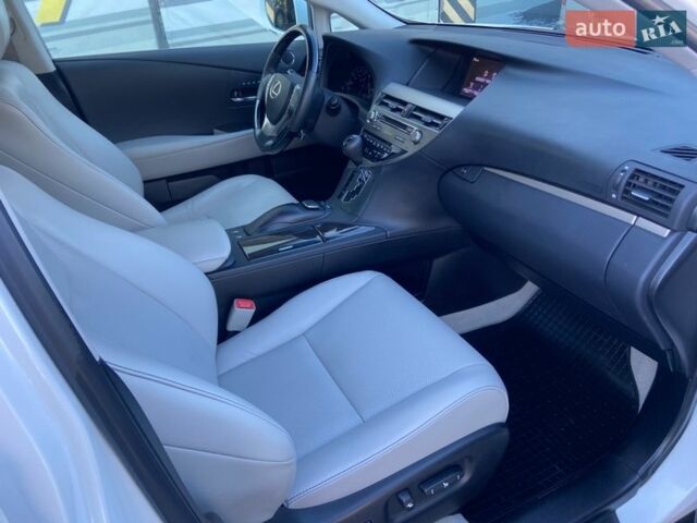 Белый Лексус РХ, объемом двигателя 3.46 л и пробегом 169 тыс. км за 18999 $, фото 19 на Automoto.ua