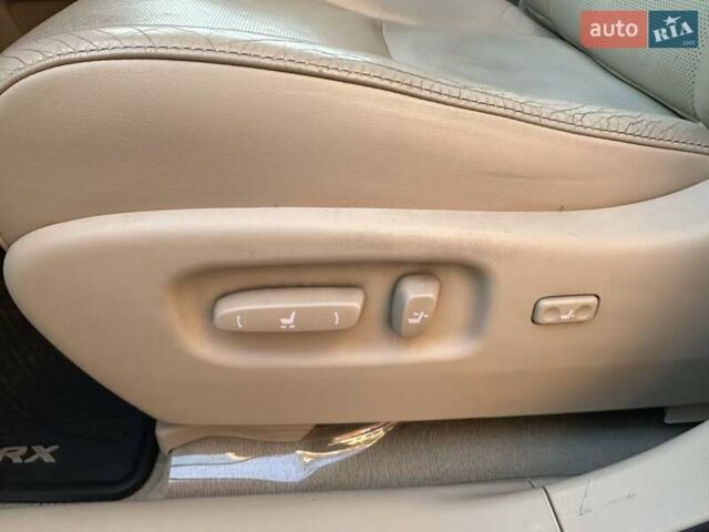 Білий Лексус РХ, об'ємом двигуна 3.5 л та пробігом 215 тис. км за 18000 $, фото 11 на Automoto.ua