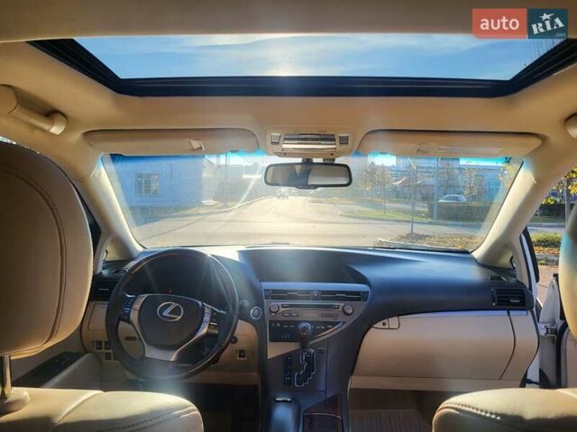 Белый Лексус РХ, объемом двигателя 3.5 л и пробегом 237 тыс. км за 21999 $, фото 11 на Automoto.ua