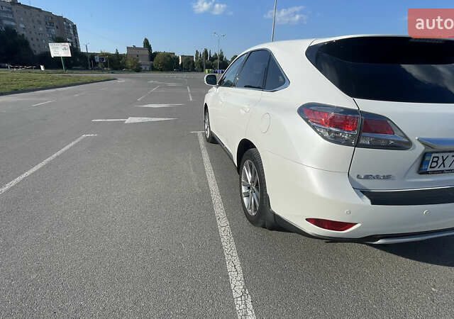 Белый Лексус РХ, объемом двигателя 3.46 л и пробегом 130 тыс. км за 27000 $, фото 6 на Automoto.ua