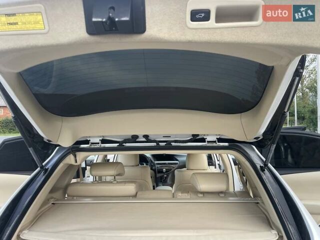 Белый Лексус РХ, объемом двигателя 3.5 л и пробегом 192 тыс. км за 19800 $, фото 11 на Automoto.ua