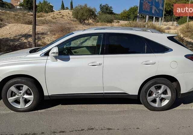 Белый Лексус РХ, объемом двигателя 3.46 л и пробегом 220 тыс. км за 19000 $, фото 8 на Automoto.ua