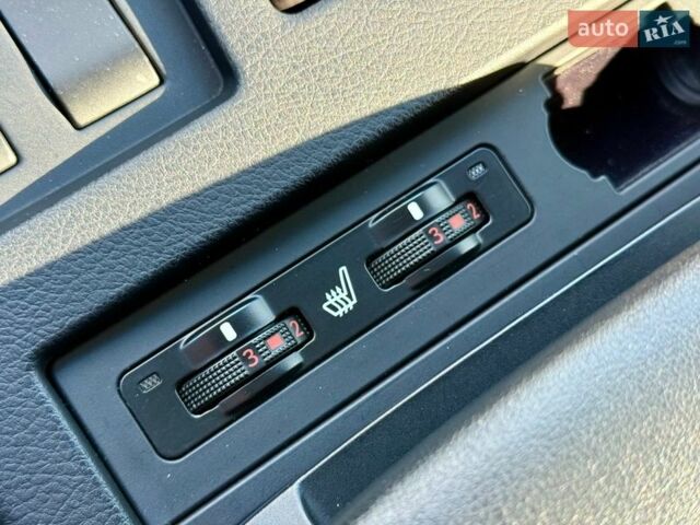 Белый Лексус РХ, объемом двигателя 2.67 л и пробегом 124 тыс. км за 19700 $, фото 19 на Automoto.ua