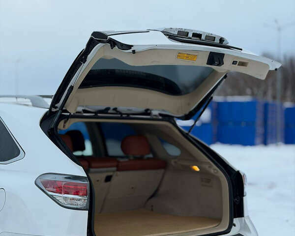 Белый Лексус РХ, объемом двигателя 3.46 л и пробегом 210 тыс. км за 16900 $, фото 7 на Automoto.ua