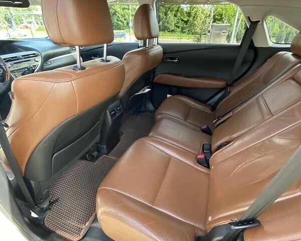 Білий Лексус РХ, об'ємом двигуна 3.46 л та пробігом 252 тис. км за 17500 $, фото 6 на Automoto.ua