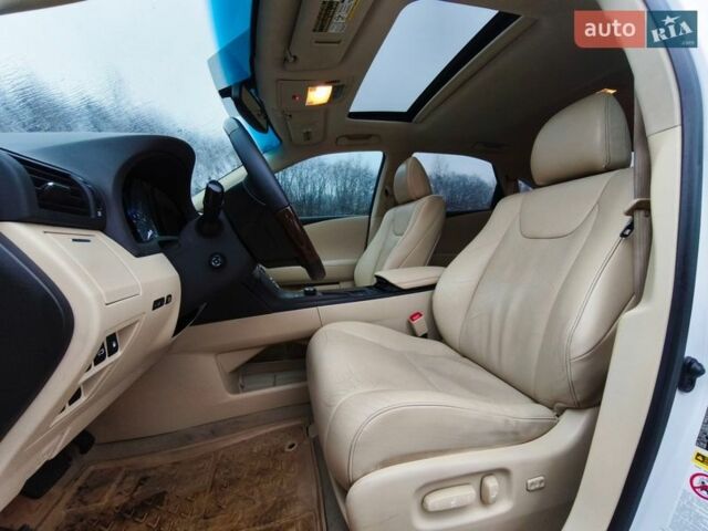 Белый Лексус РХ, объемом двигателя 3.46 л и пробегом 220 тыс. км за 17400 $, фото 6 на Automoto.ua