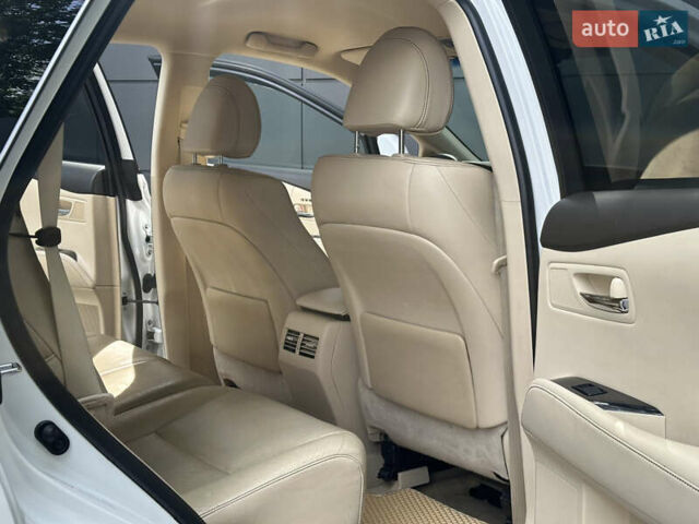 Белый Лексус РХ, объемом двигателя 2.7 л и пробегом 189 тыс. км за 17999 $, фото 31 на Automoto.ua