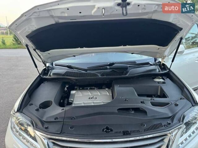 Белый Лексус РХ, объемом двигателя 3.5 л и пробегом 169 тыс. км за 22700 $, фото 31 на Automoto.ua