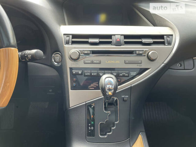 Білий Лексус РХ, об'ємом двигуна 3.46 л та пробігом 162 тис. км за 24900 $, фото 10 на Automoto.ua