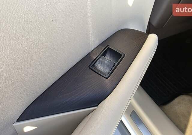 Білий Лексус РХ, об'ємом двигуна 3.46 л та пробігом 123 тис. км за 25000 $, фото 13 на Automoto.ua