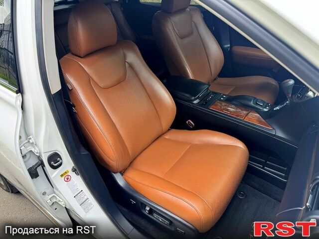 Белый Лексус РХ, объемом двигателя 3.5 л и пробегом 139 тыс. км за 21500 $, фото 10 на Automoto.ua