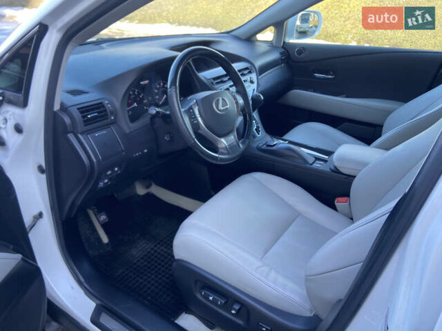 Белый Лексус РХ, объемом двигателя 3.46 л и пробегом 169 тыс. км за 19400 $, фото 18 на Automoto.ua
