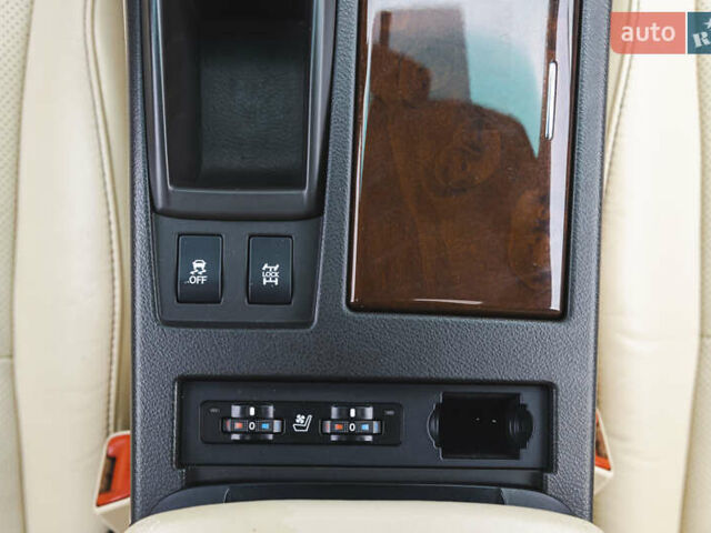 Білий Лексус РХ, об'ємом двигуна 3.5 л та пробігом 240 тис. км за 20900 $, фото 24 на Automoto.ua