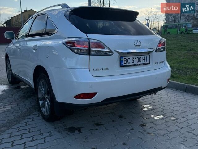Белый Лексус РХ, объемом двигателя 3.46 л и пробегом 151 тыс. км за 23000 $, фото 4 на Automoto.ua