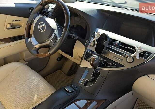 Белый Лексус РХ, объемом двигателя 3.46 л и пробегом 220 тыс. км за 19000 $, фото 16 на Automoto.ua