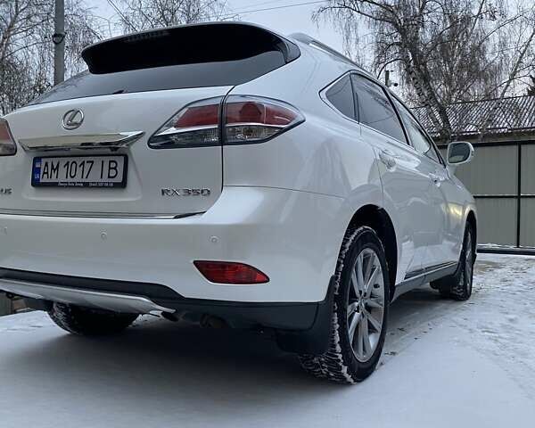 Белый Лексус РХ, объемом двигателя 3.46 л и пробегом 137 тыс. км за 25000 $, фото 1 на Automoto.ua