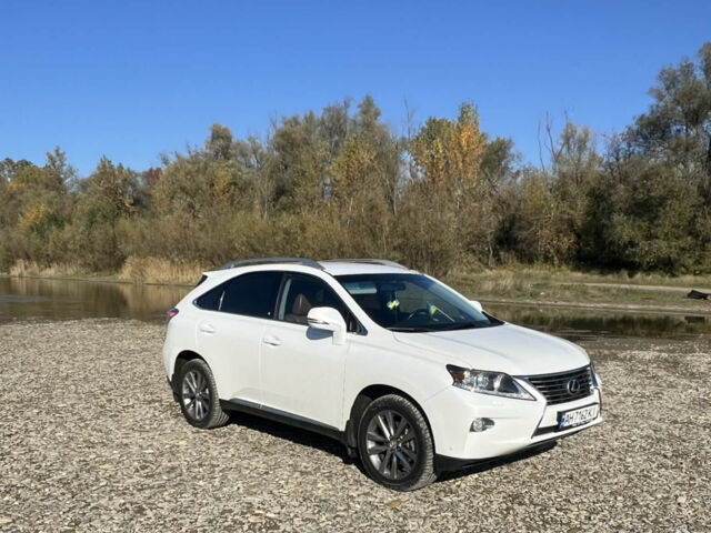 Белый Лексус РХ, объемом двигателя 3.5 л и пробегом 152 тыс. км за 22500 $, фото 3 на Automoto.ua