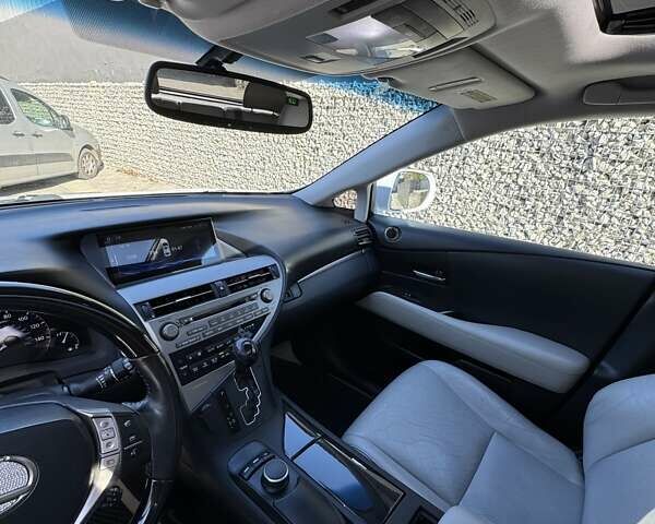 Білий Лексус РХ, об'ємом двигуна 3.46 л та пробігом 194 тис. км за 18300 $, фото 16 на Automoto.ua