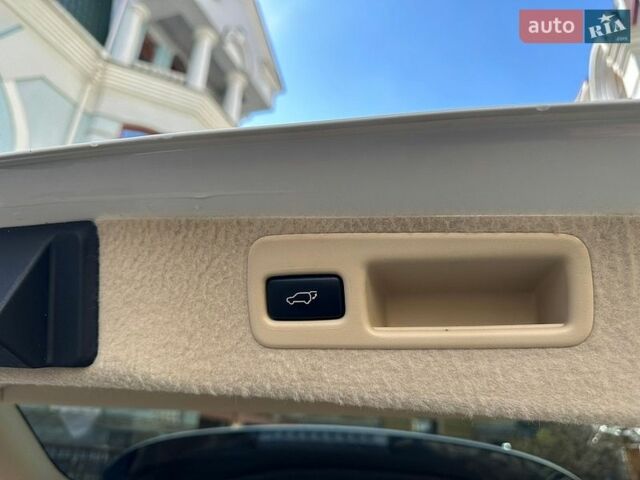 Белый Лексус РХ, объемом двигателя 3.46 л и пробегом 107 тыс. км за 15900 $, фото 35 на Automoto.ua