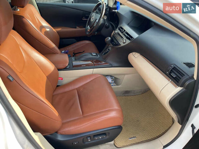 Білий Лексус РХ, об'ємом двигуна 3.46 л та пробігом 210 тис. км за 18900 $, фото 28 на Automoto.ua