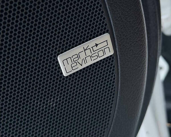 Белый Лексус РХ, объемом двигателя 3.46 л и пробегом 210 тыс. км за 16900 $, фото 11 на Automoto.ua