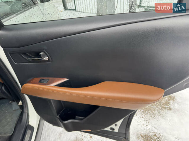 Белый Лексус РХ, объемом двигателя 3.46 л и пробегом 225 тыс. км за 18990 $, фото 29 на Automoto.ua