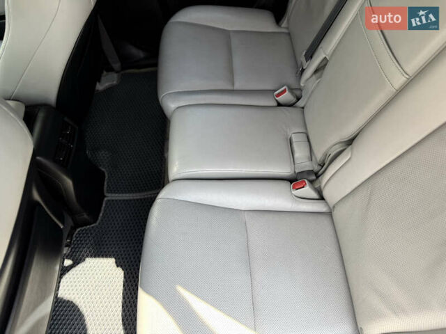 Белый Лексус РХ, объемом двигателя 3.46 л и пробегом 131 тыс. км за 24999 $, фото 25 на Automoto.ua