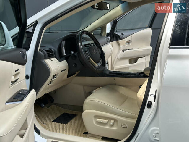 Белый Лексус РХ, объемом двигателя 2.7 л и пробегом 189 тыс. км за 17999 $, фото 61 на Automoto.ua