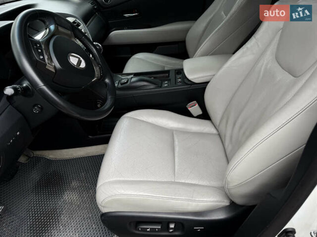 Білий Лексус РХ, об'ємом двигуна 3.46 л та пробігом 137 тис. км за 22999 $, фото 8 на Automoto.ua