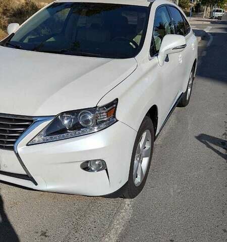 Белый Лексус РХ, объемом двигателя 3.46 л и пробегом 220 тыс. км за 19000 $, фото 1 на Automoto.ua