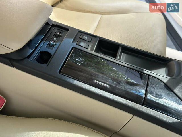 Белый Лексус РХ, объемом двигателя 2.7 л и пробегом 189 тыс. км за 17999 $, фото 46 на Automoto.ua