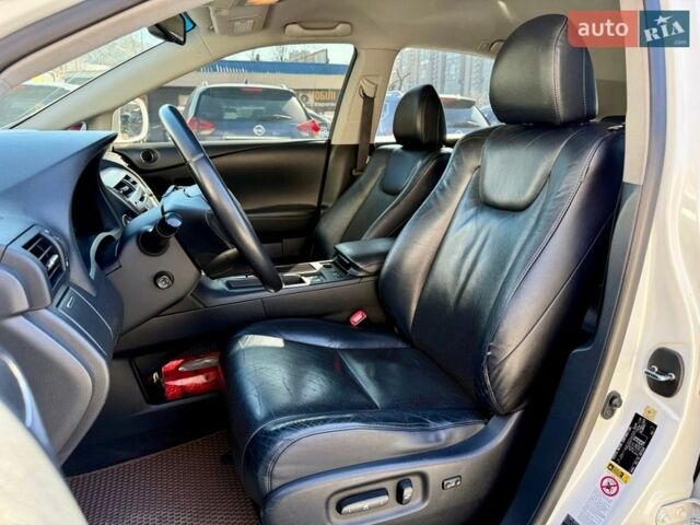 Білий Лексус РХ, об'ємом двигуна 2.67 л та пробігом 124 тис. км за 17800 $, фото 7 на Automoto.ua